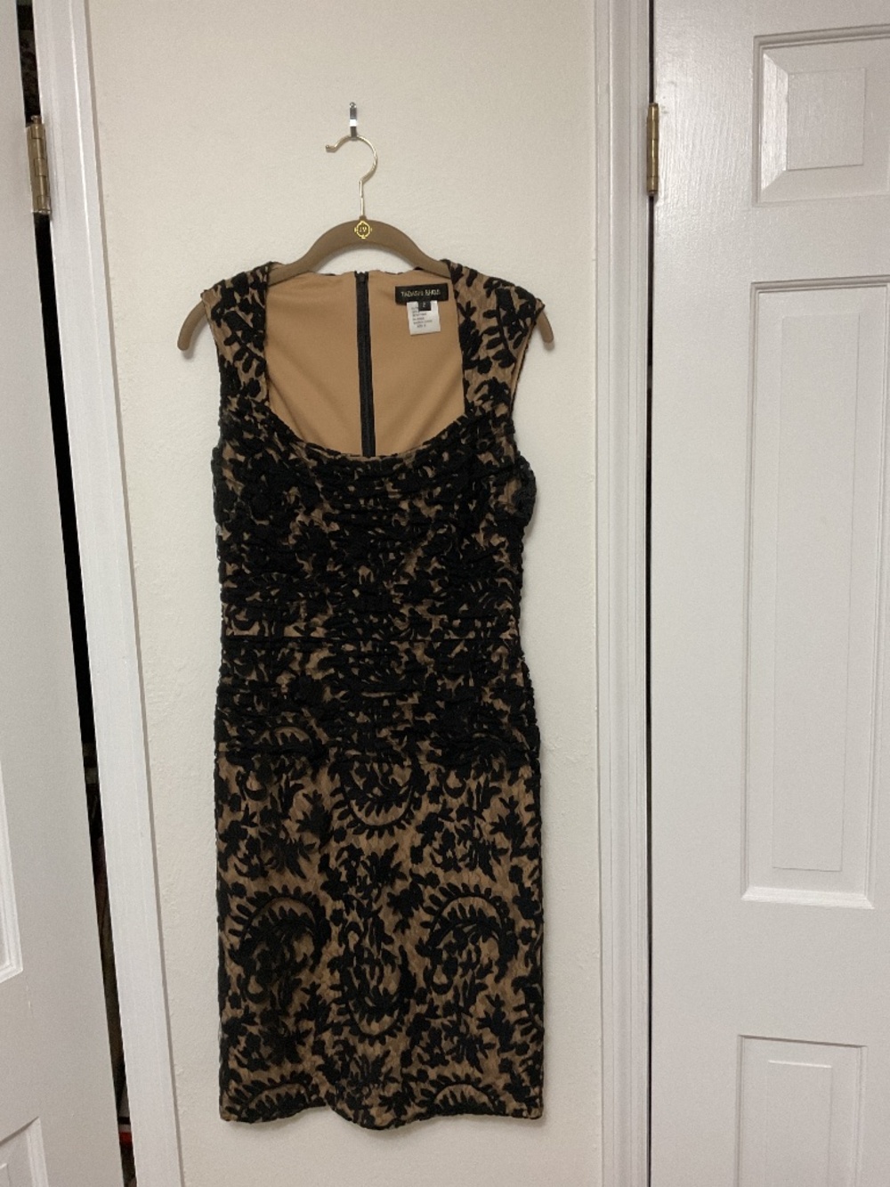 Tadashi Shoji cocktail dress size 8 brown black tan mesh detail
